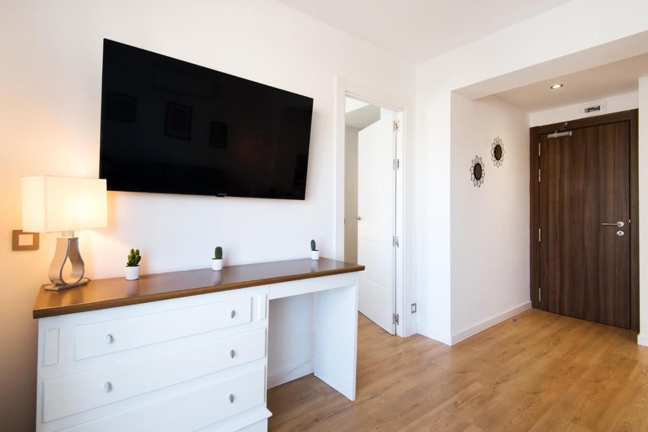 Aloha Puerto Private Apartment 1St Line Carihuela Beach Torremolinos Exteriér fotografie
